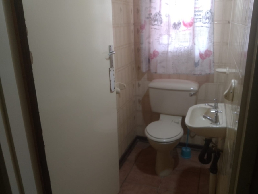 1 Bedroom Property for Sale in Brandwag Free State